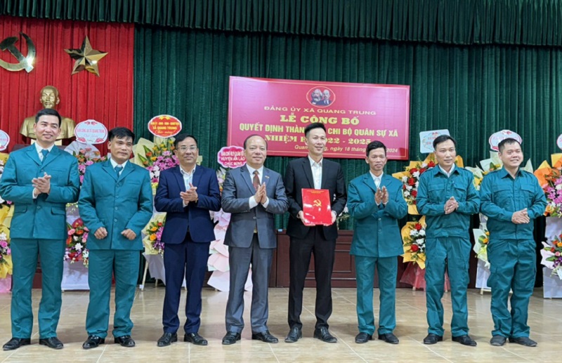 Đảng ủy xã Quang Trung tổ chức lễ công bố Quyết định thành lập Chi bộ Quân sự xã Quang Trung